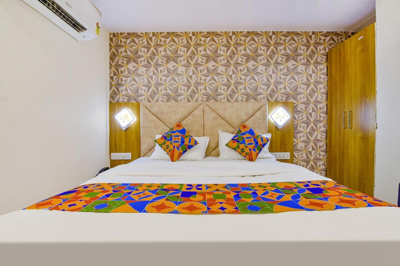 Fabhotel New York Watuwa エクステリア 写真